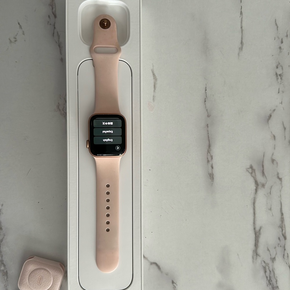 Apple Watch Series 4, 40 mm